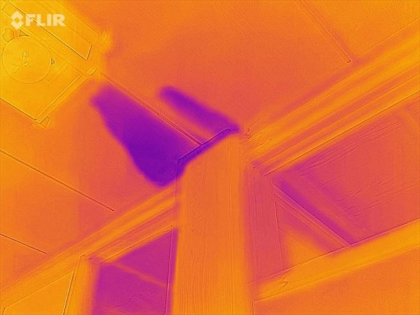 通し柱の雨漏り調査
