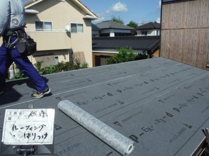 見逃されがちな二次防水、ルーフィングシートの重要性